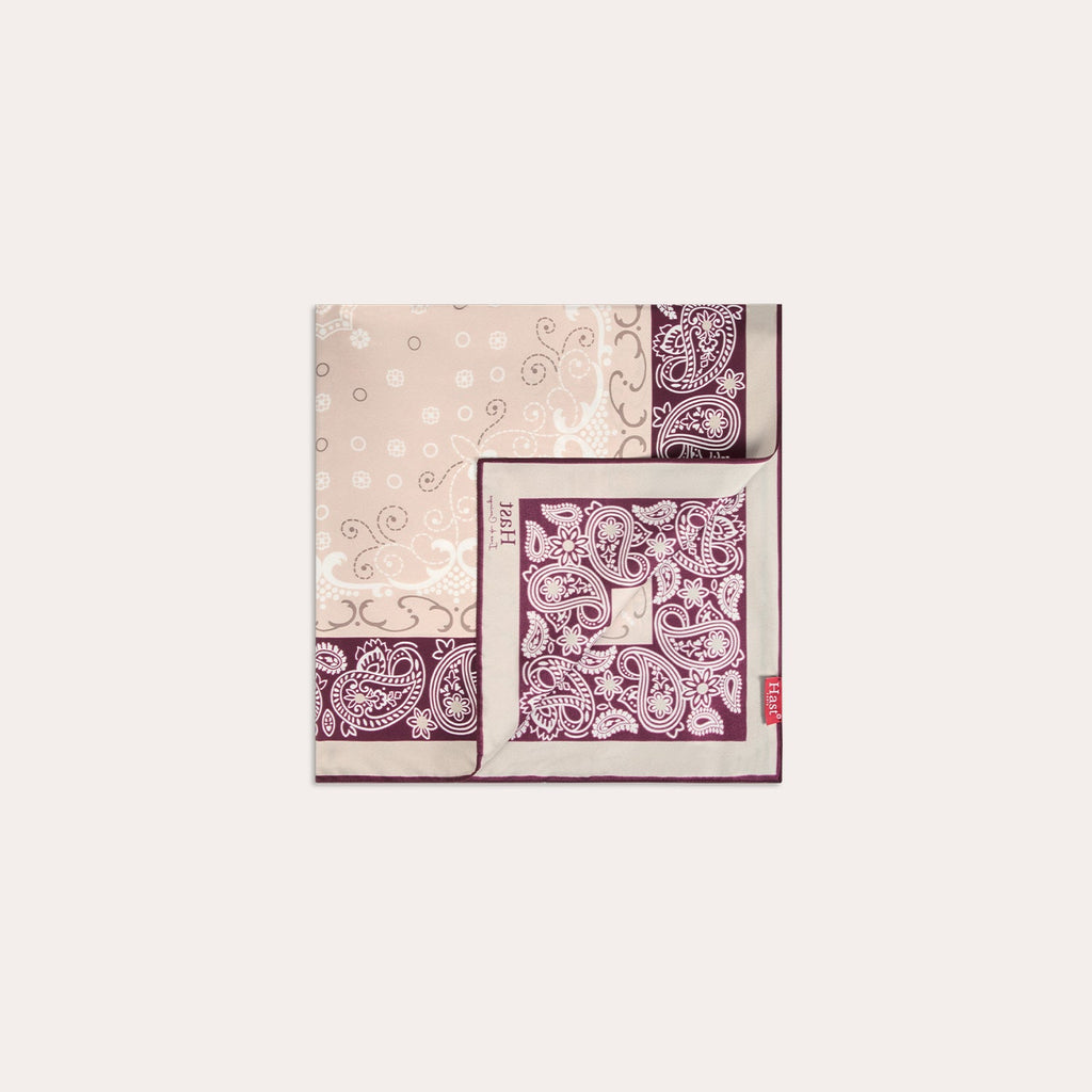 Foulard en soie écru et bordeaux à motifs