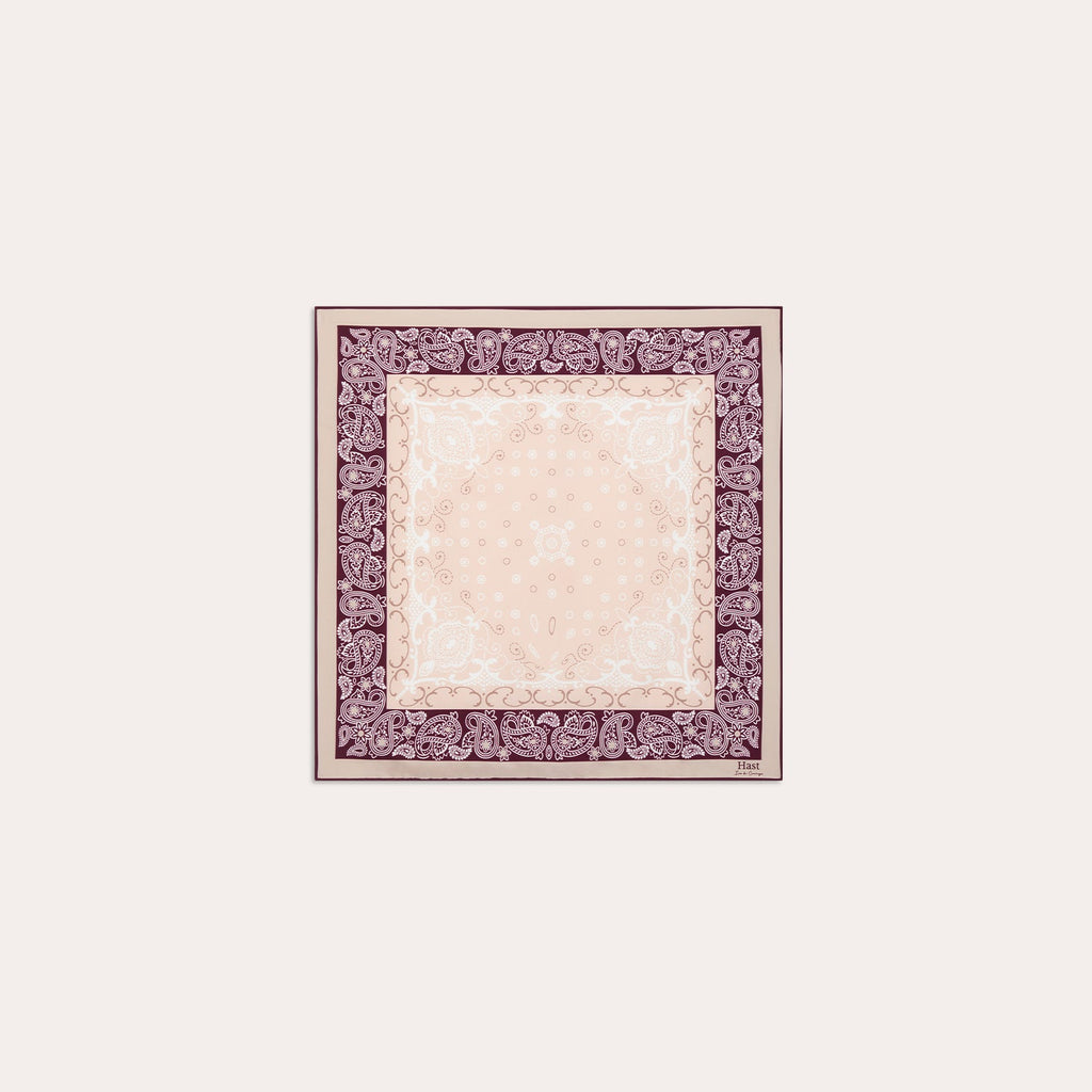 Foulard en soie écru et bordeaux à motifs
