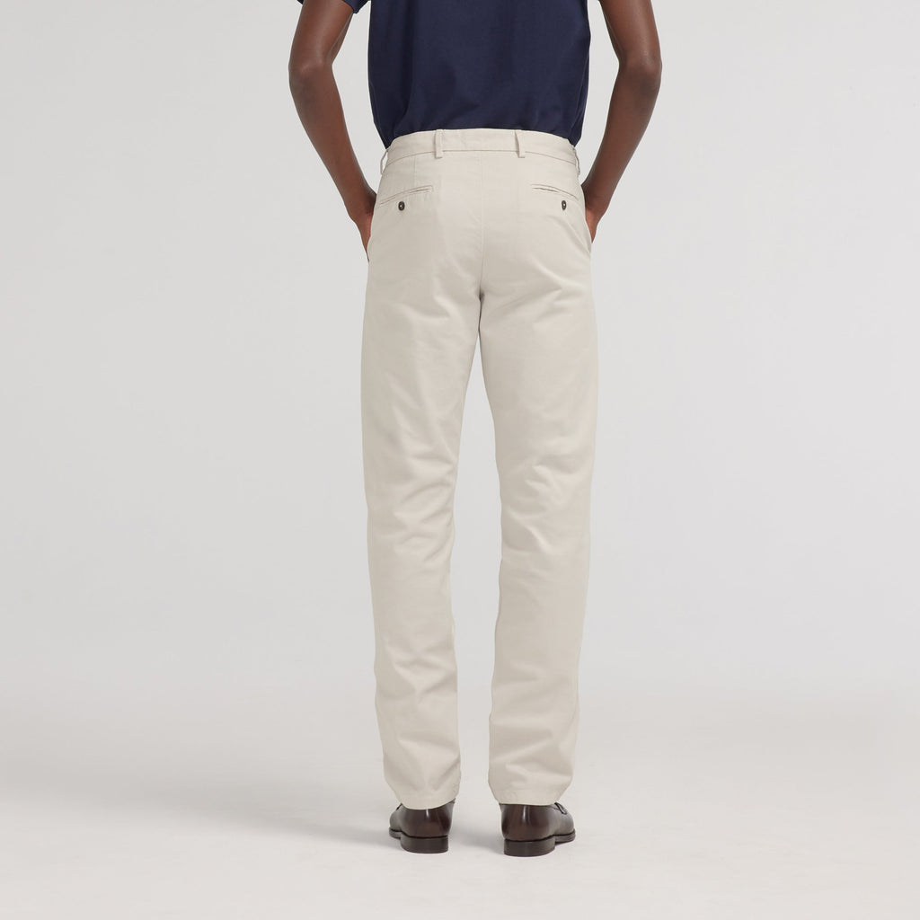 Chino droit écru
