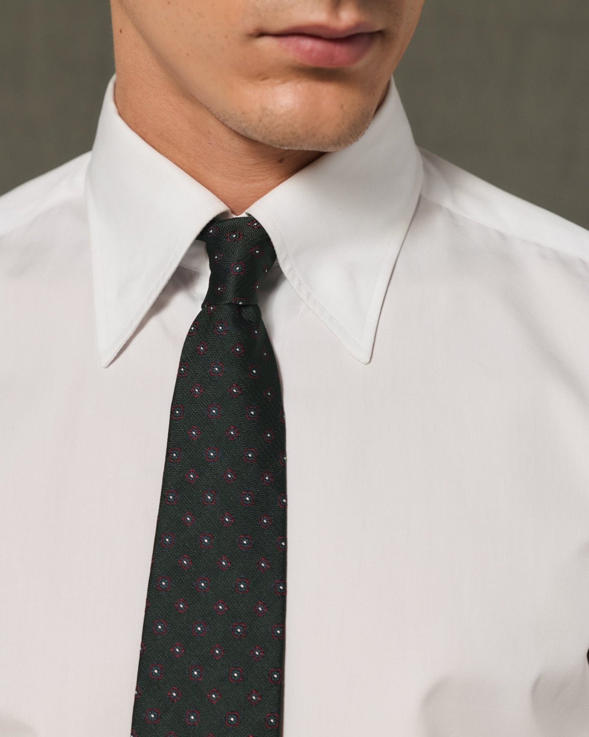 Chemise formelle en popeline de coton blanc