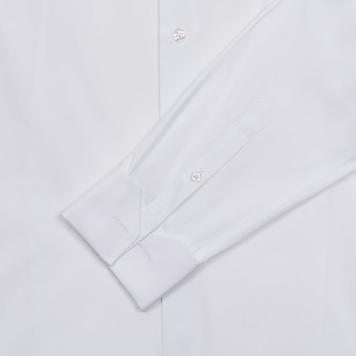 Chemise en popeline double retors blanche à poignets mousquetaires
