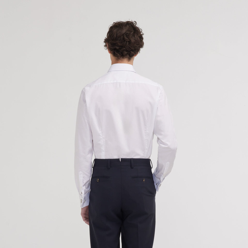 Chemise cintrée en popeline double retors blanche à poignets mousquetaires
