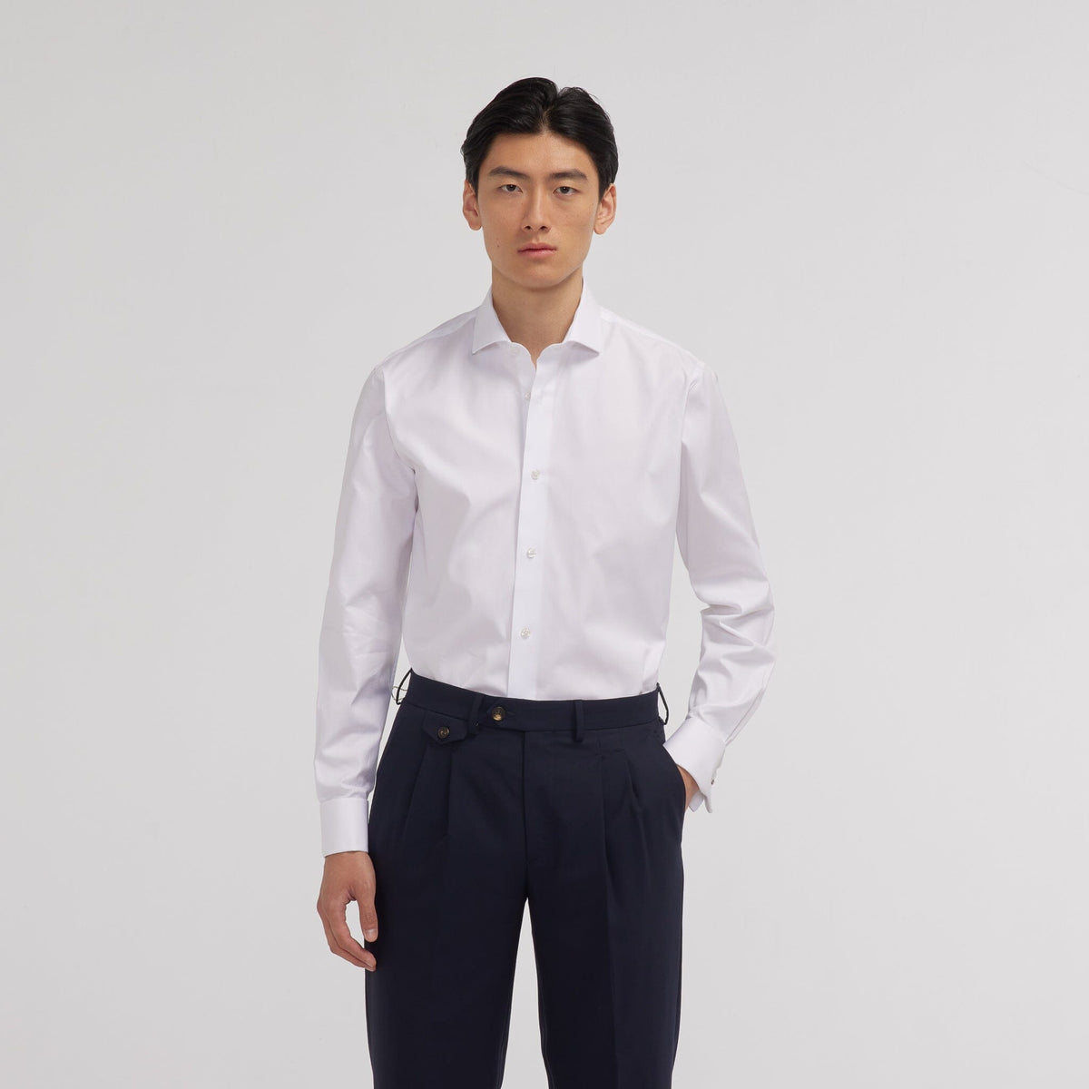 Chemise en oxford double retors blanche à poignets mousquetaires