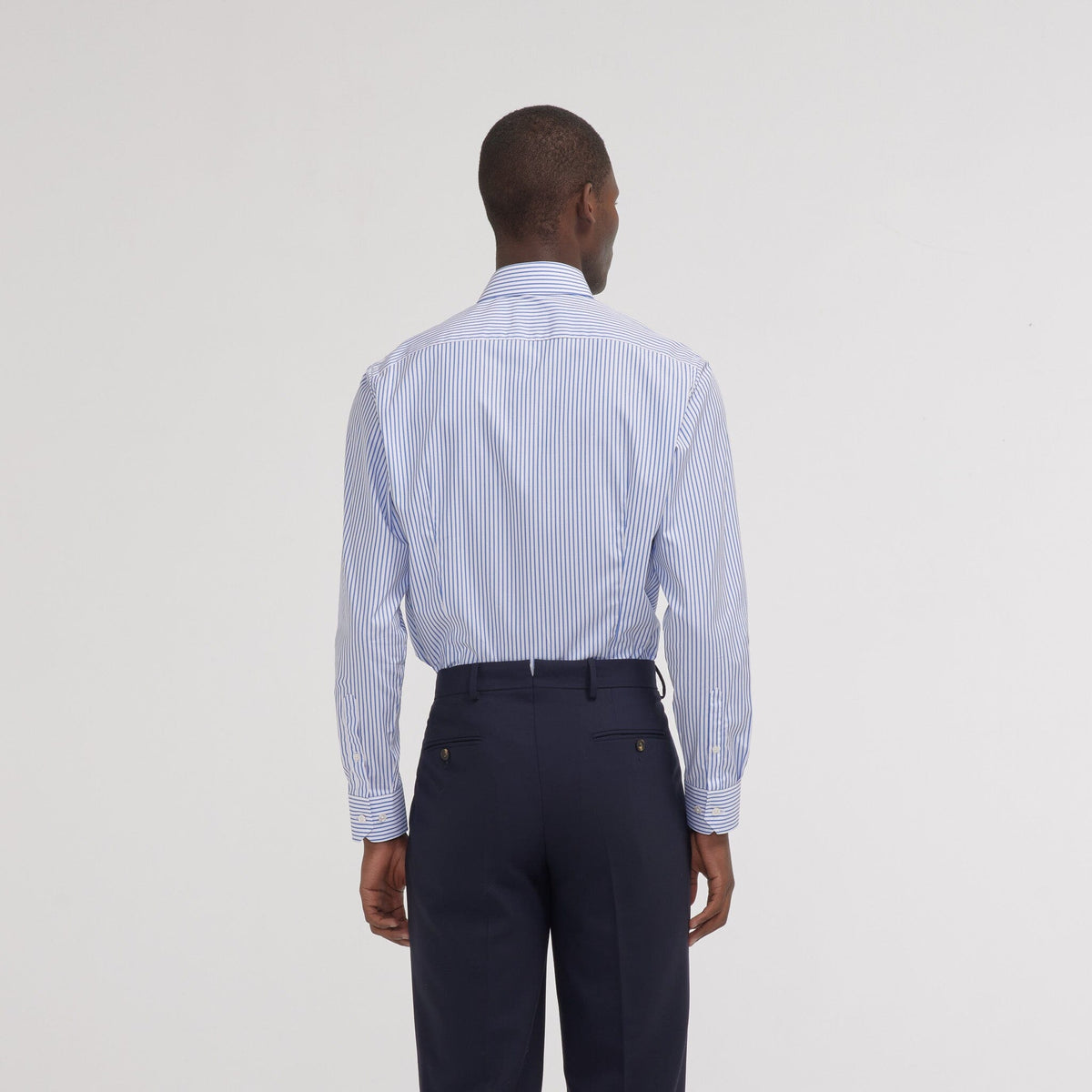 Chemise cintrée en popeline à rayures bleues et blanches