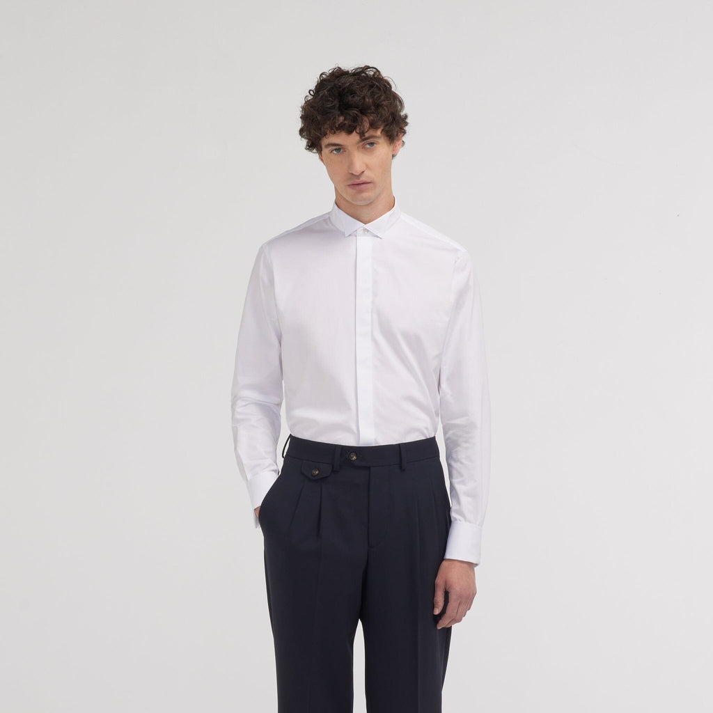 Chemise cintrée en popeline double retors blanche à poignets mousquetaires