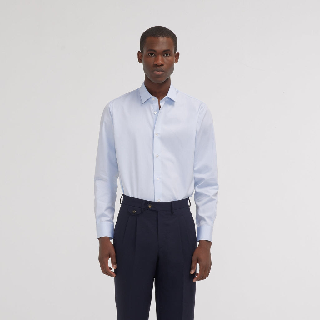 Chemise grande longueur cintrée en popeline bleu ciel