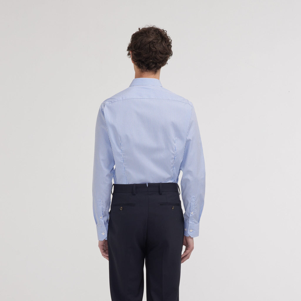 Chemise cintrée en popeline à rayures bleues