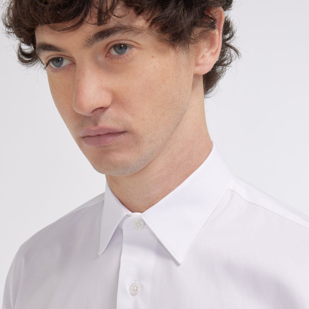 Chemise grande longueur cintrée en oxford blanche