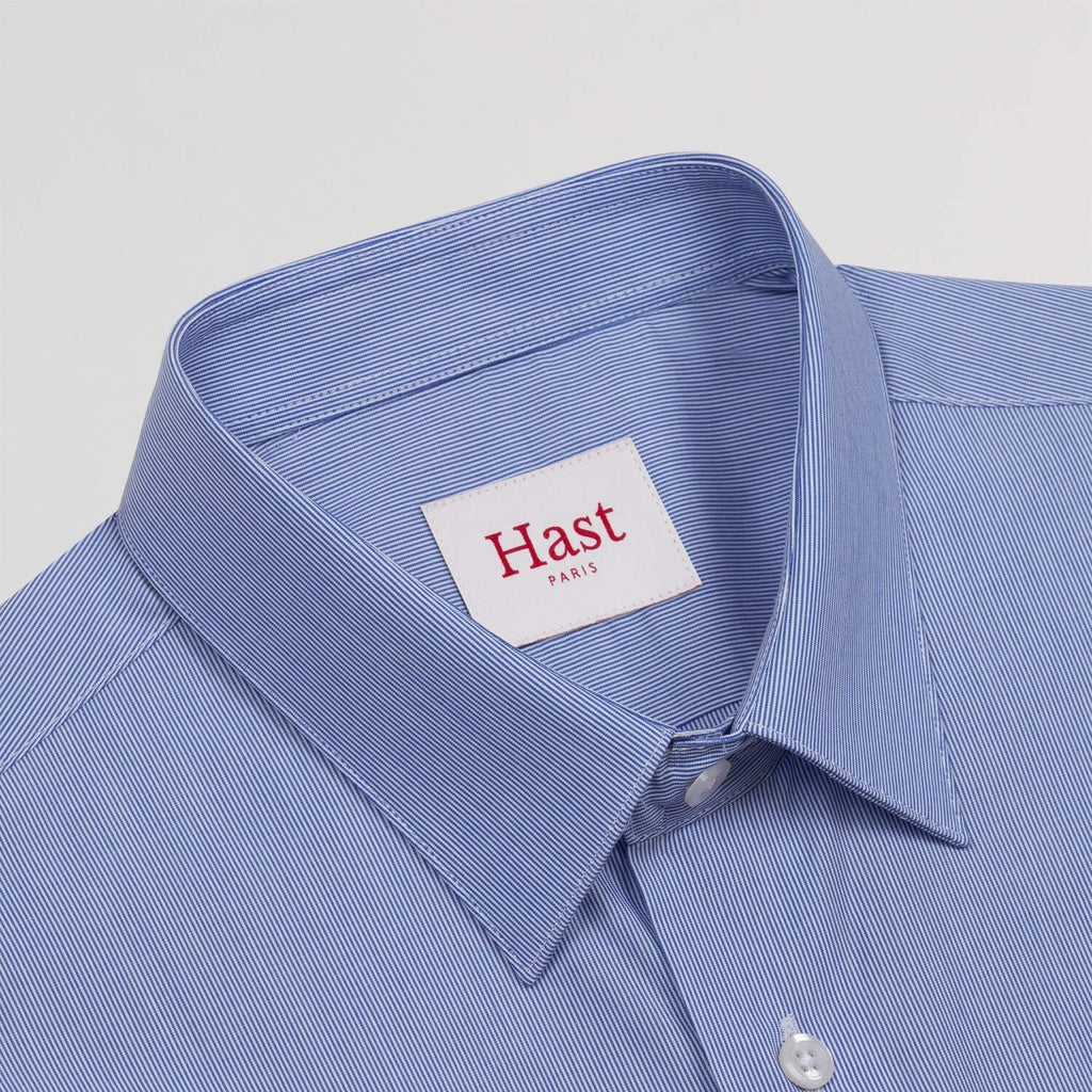 Chemise cintrée en popeline faux-uni à fines rayures bleues