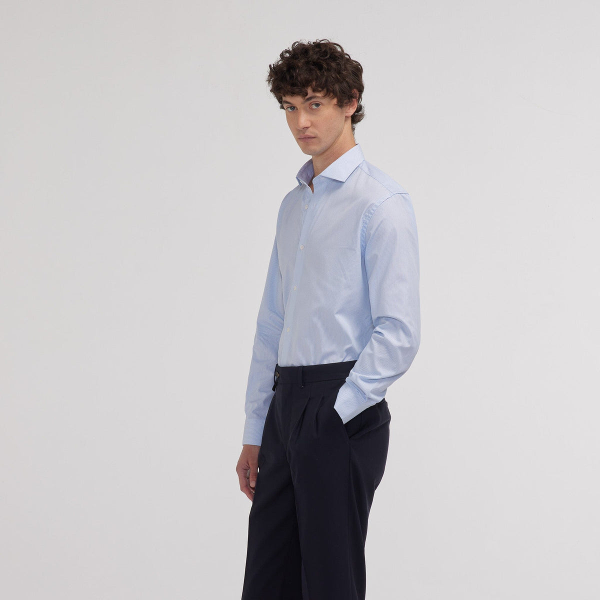 Chemise grande longueur cintrée en popeline à rayures bleu ciel