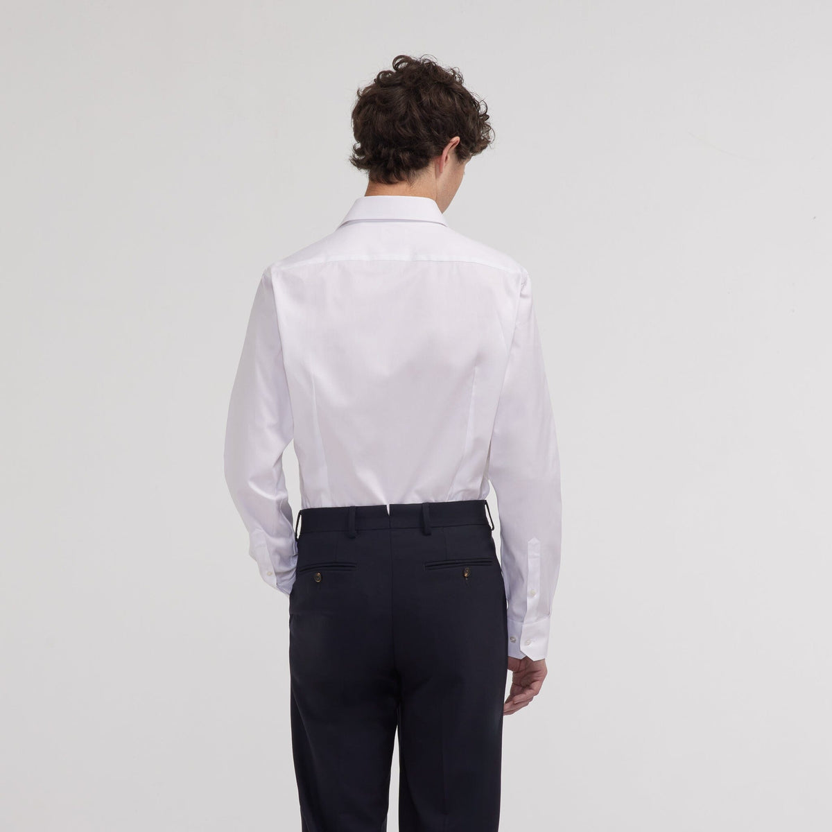 Chemise grande longueur cintrée en oxford blanche