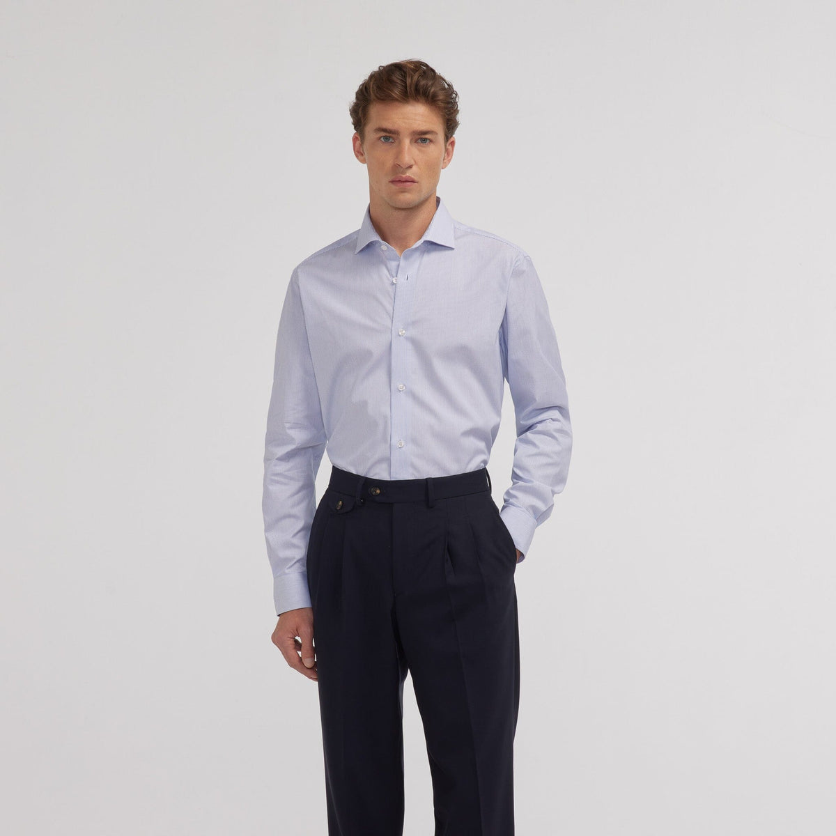 Chemise en popeline faux-uni à fines rayures bleues