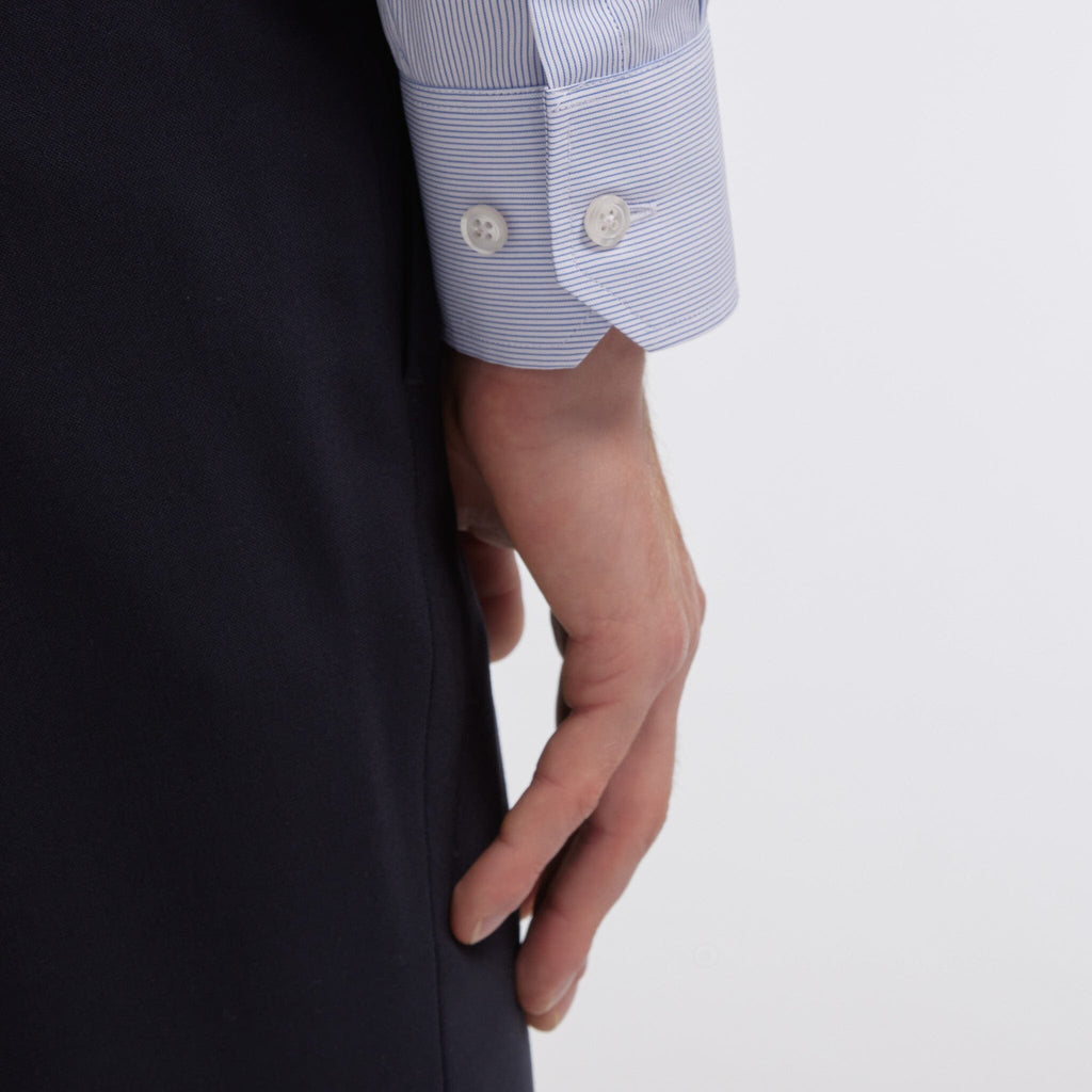 Chemise en popeline faux-uni à fines rayures bleues
