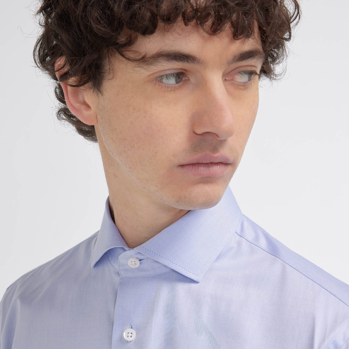 Chemise cintrée en twill bleue