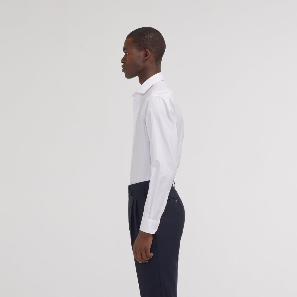 Chemise grande longueur cintrée en twill blanche