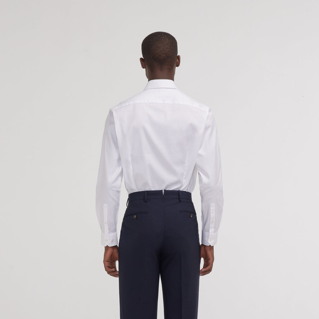 Chemise grande longueur cintrée en twill blanche