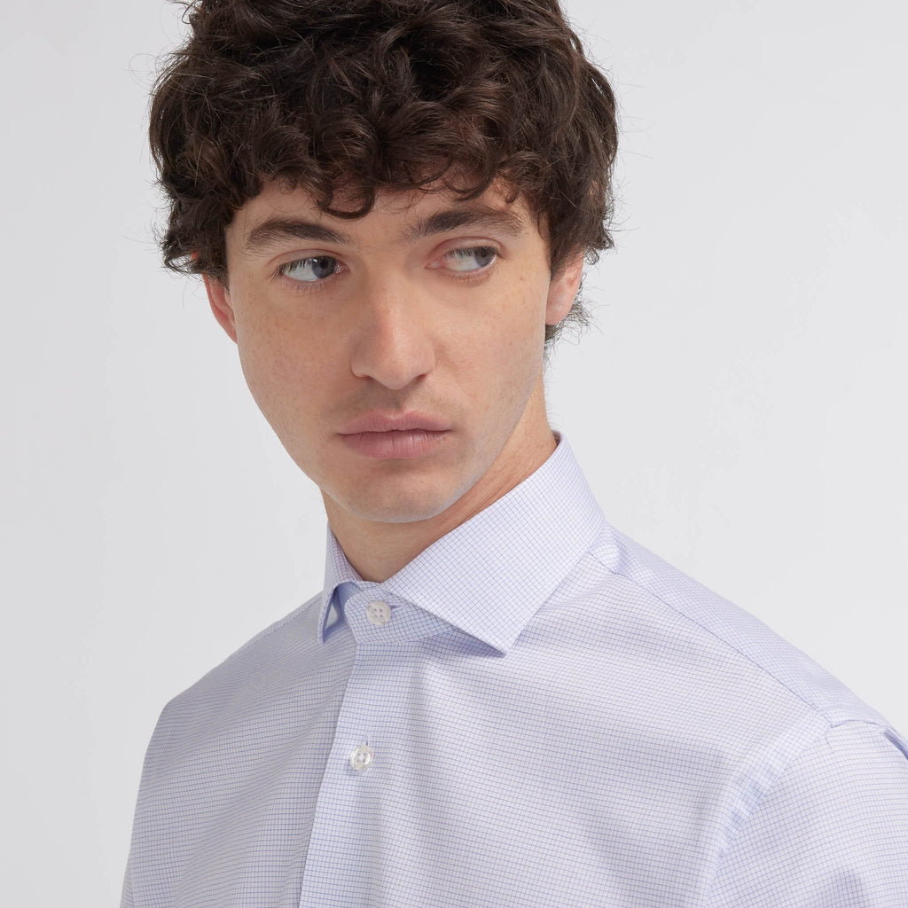 Chemise cintrée en twill double retors à fins carreaux bleus