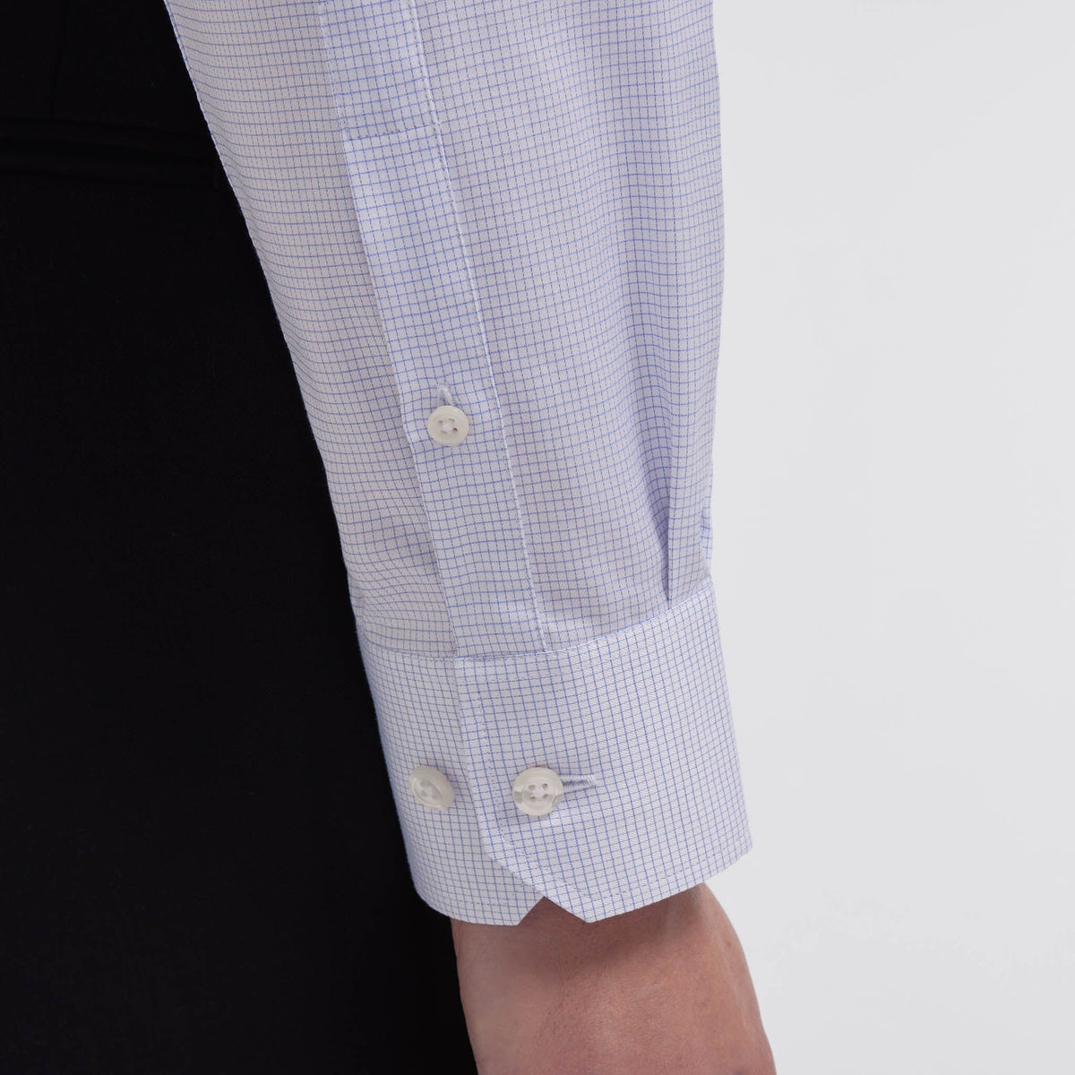 Chemise cintrée en twill double retors à fins carreaux bleus