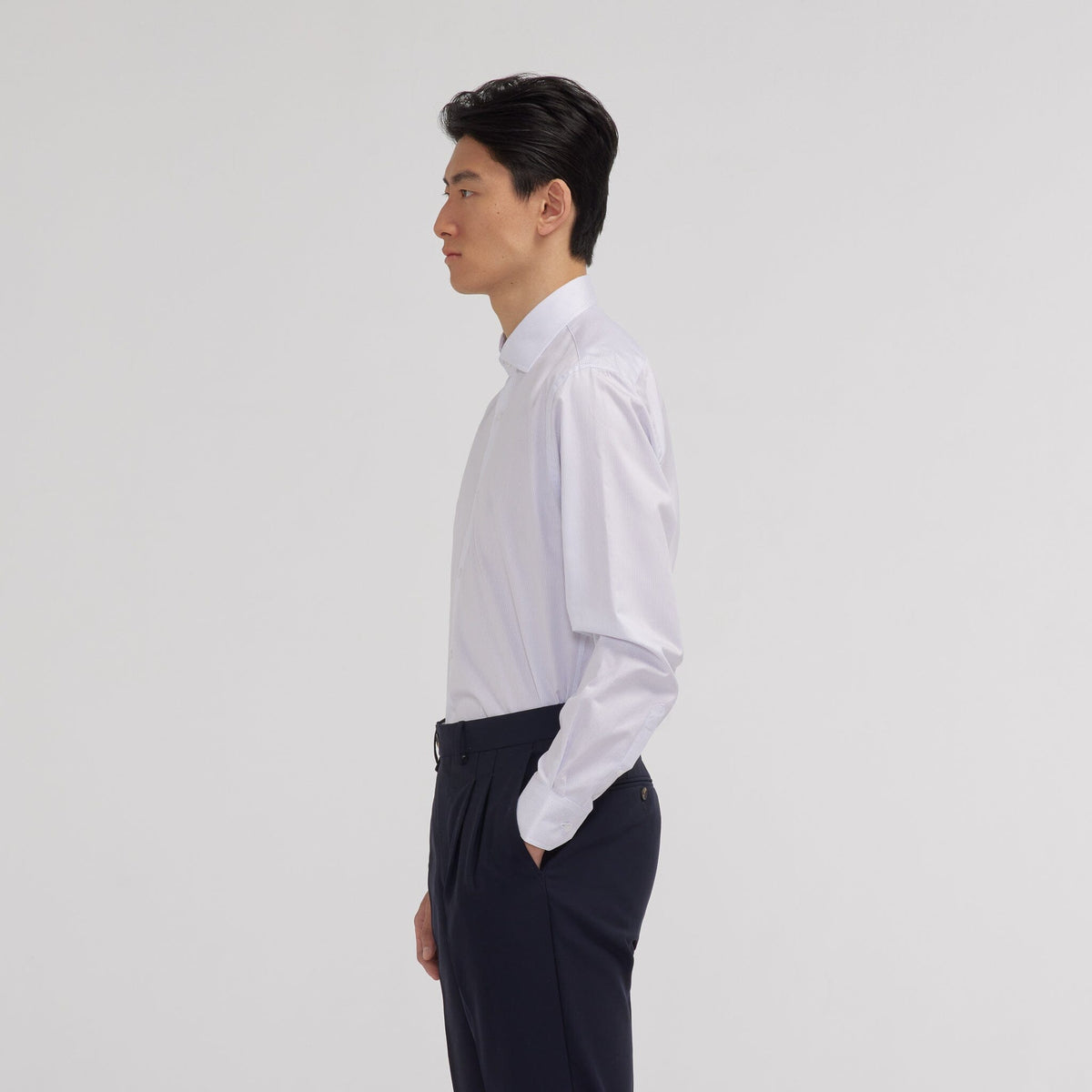 Chemise en twill double retors à fines rayures bleues