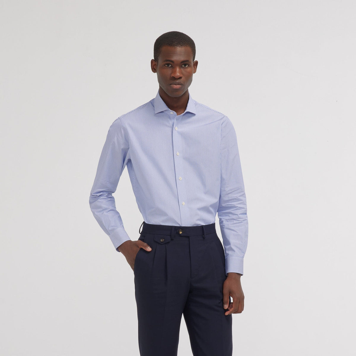 Chemise premium cintrée en popeline double retors à rayures bleues et blanches