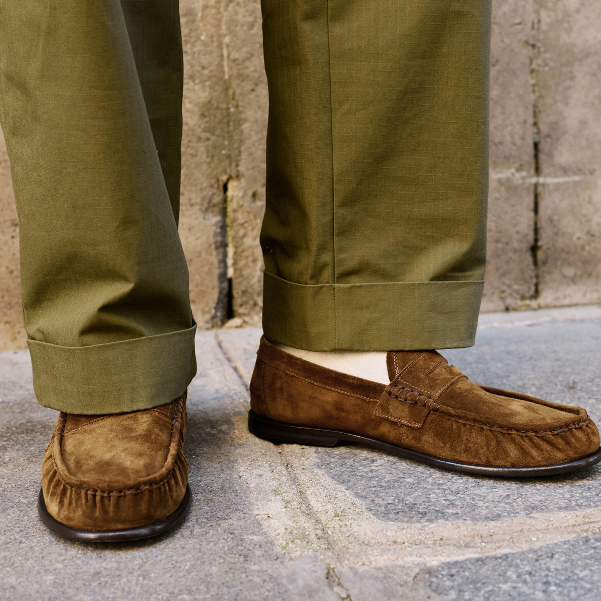 Mocassin en cuir suède kaki