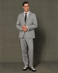 Costume en flanelle de laine grise, pantalon droit