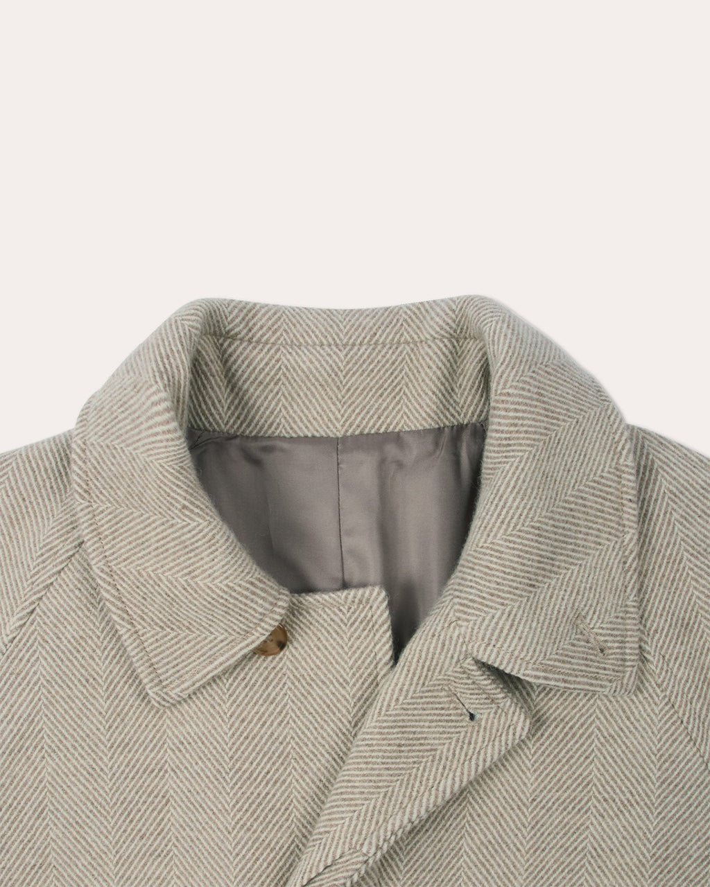 Manteau Balmacaan en laine vierge chevrons écru