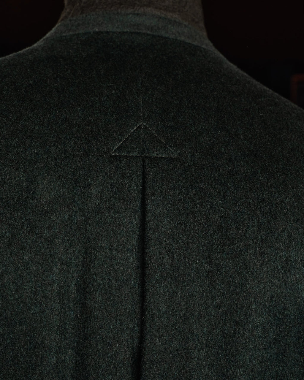 Manteau long ceinturé en laine Loden vert