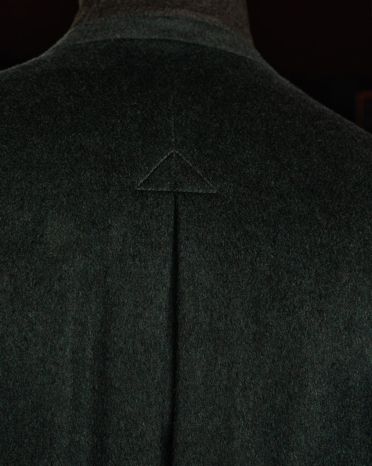 Manteau long ceinturé en laine Loden vert