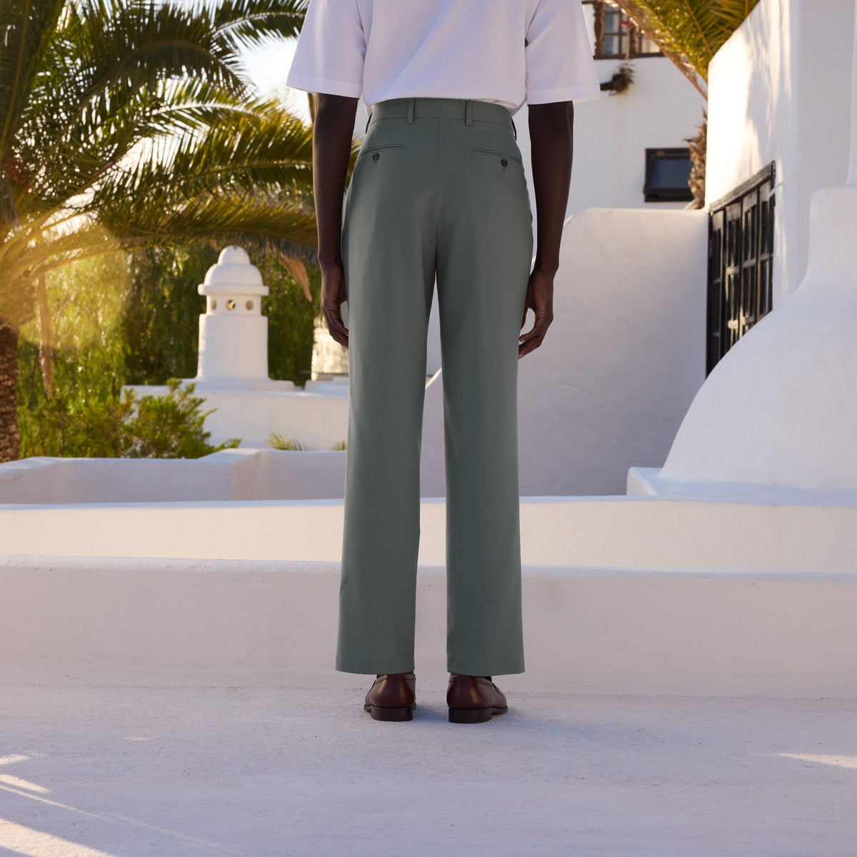 Pantalon à pinces en laine froide sauge