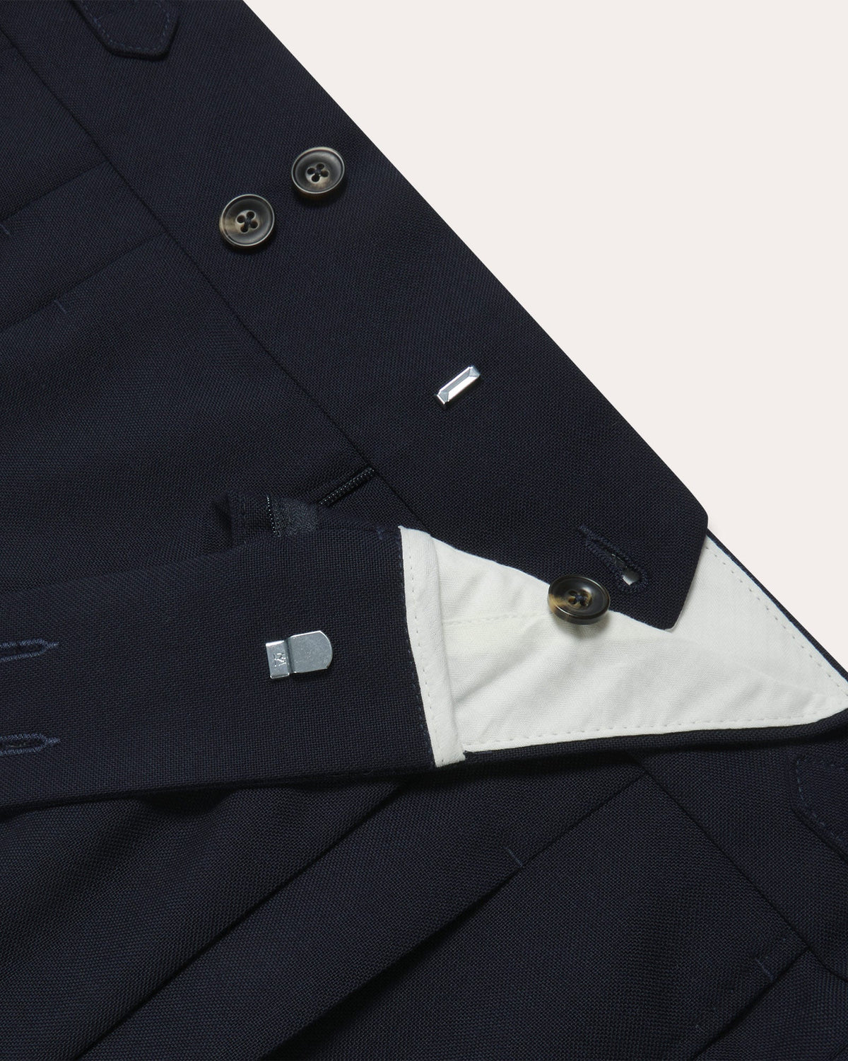 Pantalon à double plis en laine marine triple retors