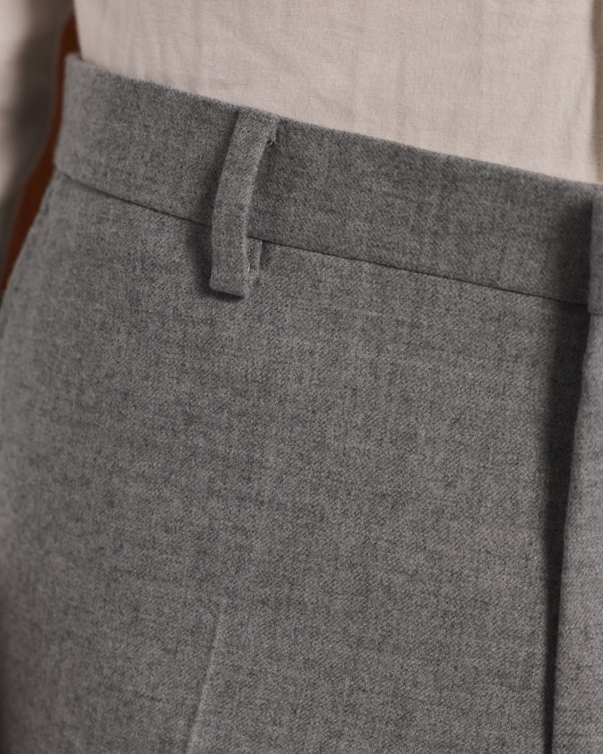 Pantalon en flanelle de laine grise