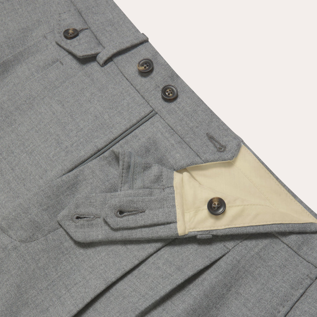 Pantalon à double plis en flanelle de laine grise