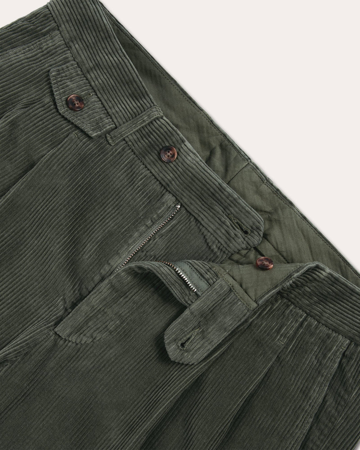 Pantalon double plis en velours côtelé sauge