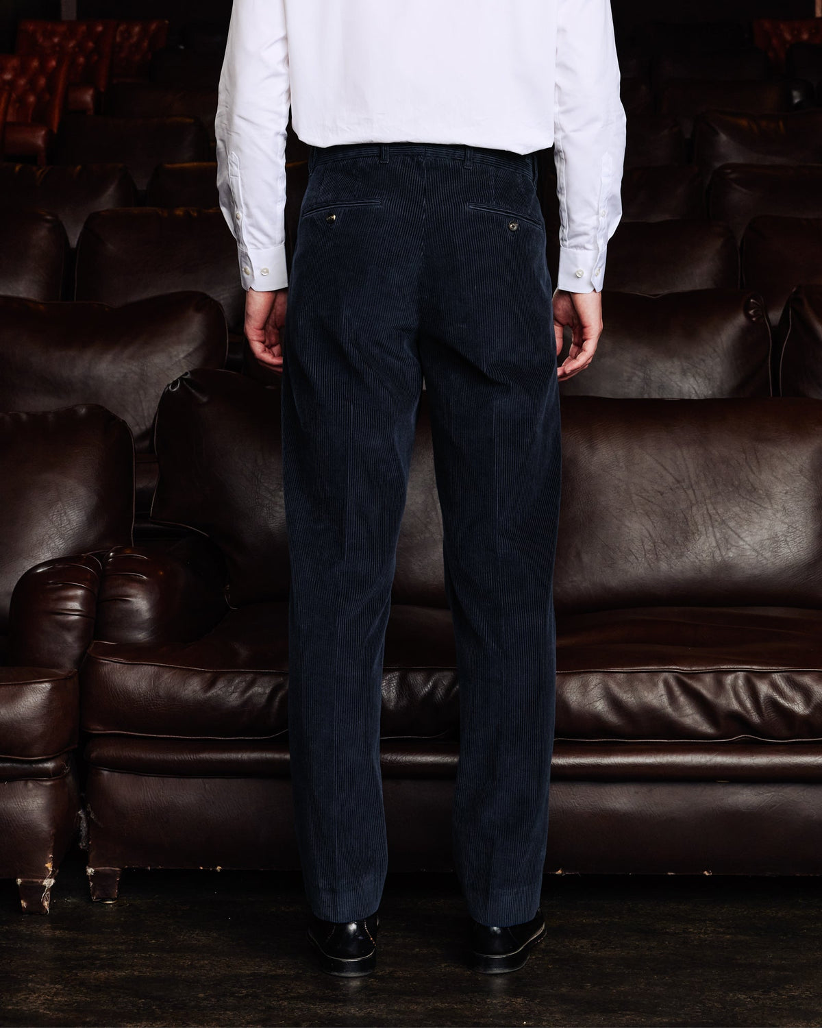 Pantalon double plis en velours côtelé marine