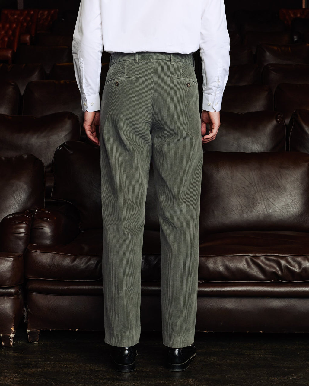 Pantalon double plis en velours côtelé sauge
