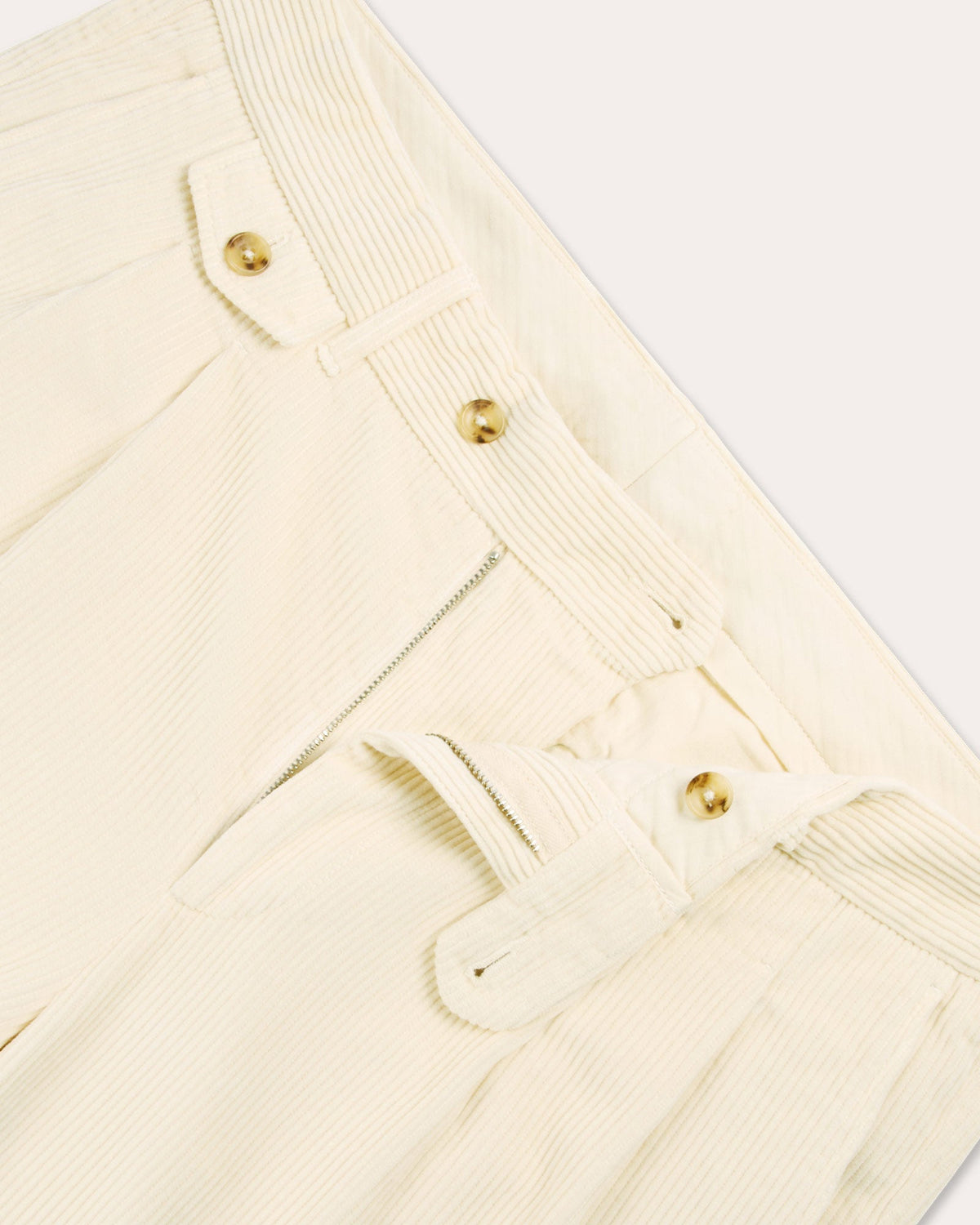 Pantalon double plis en velours côtelé écru