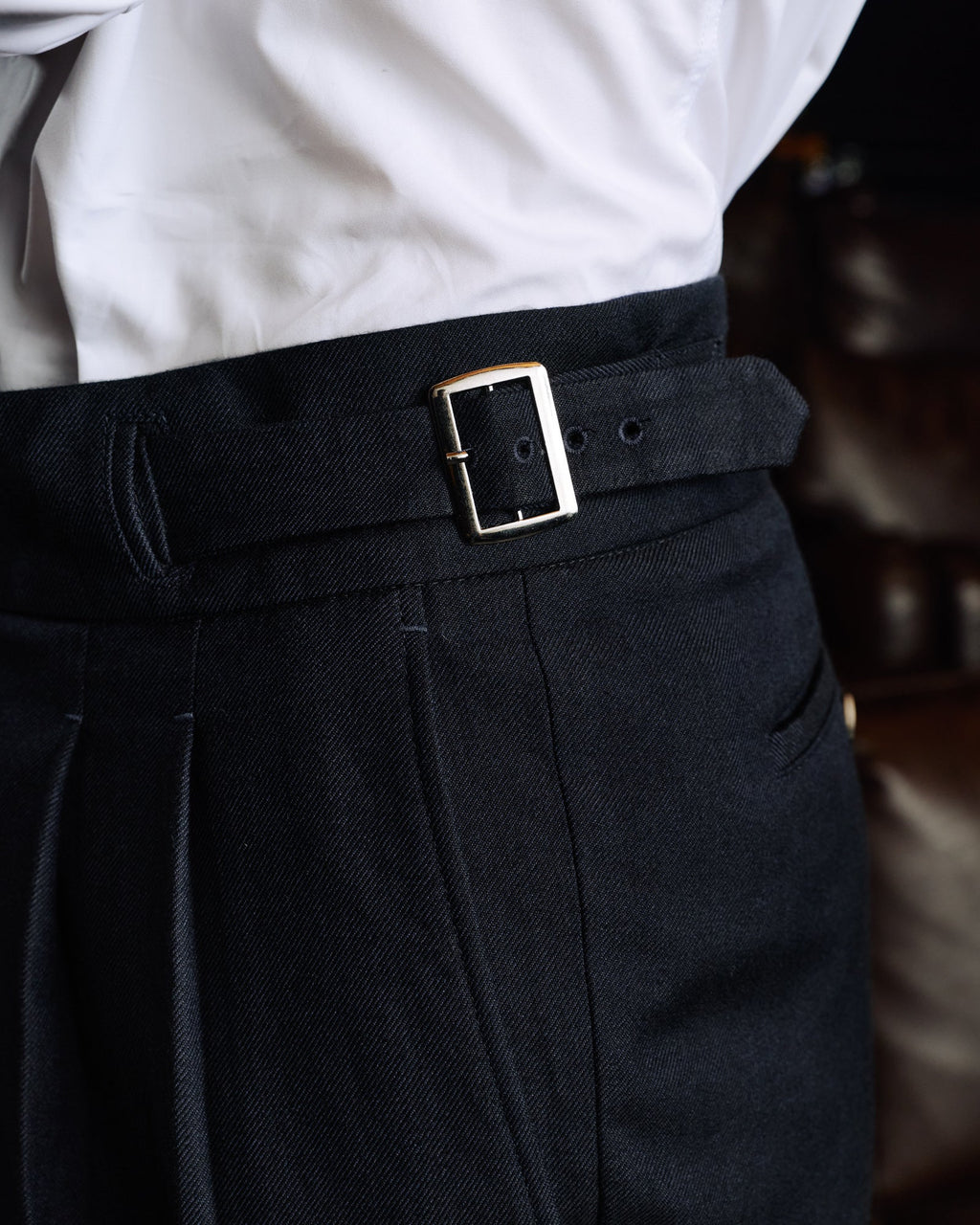 Pantalon gurkha à double plis en coton et laine marine