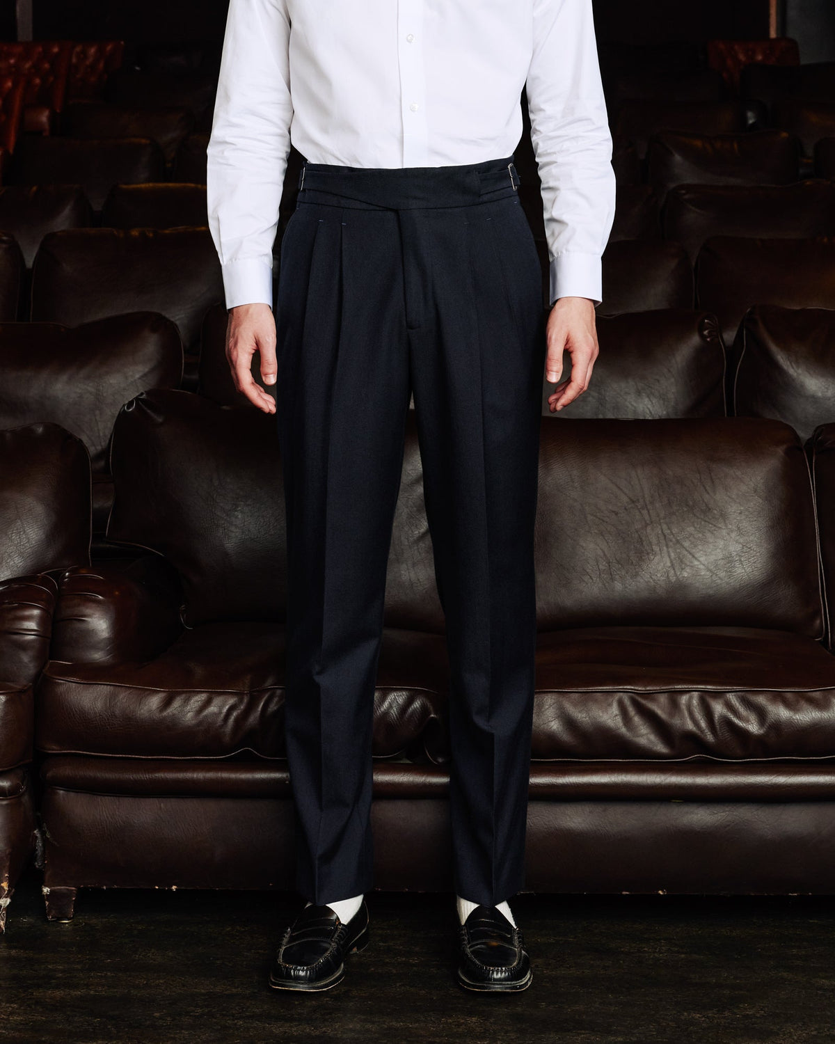 Pantalon gurkha à double plis en coton et laine marine