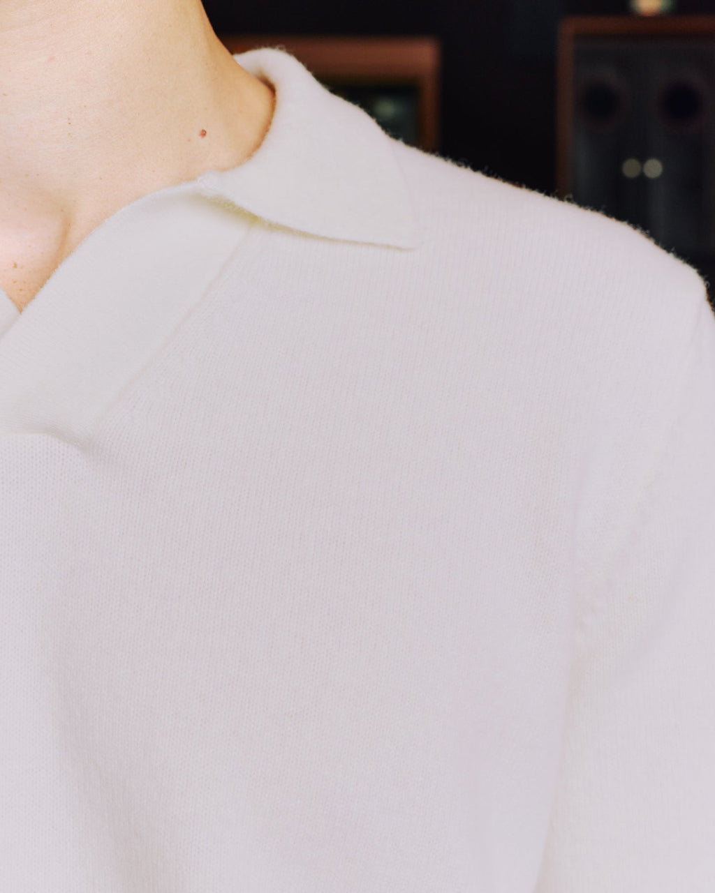 Pull à col polo en laine mérinos écru
