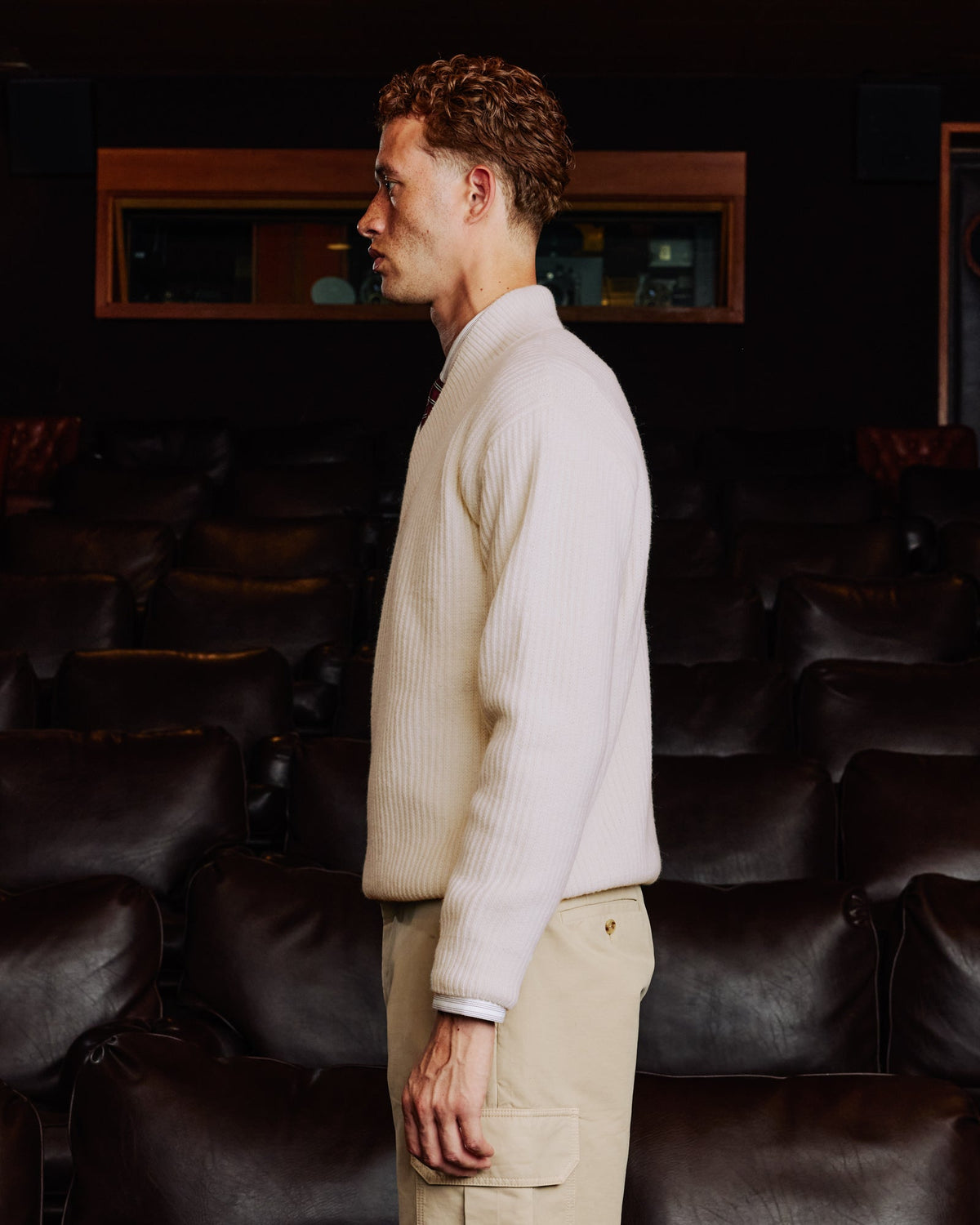 Pull col V en laine extrafine écru