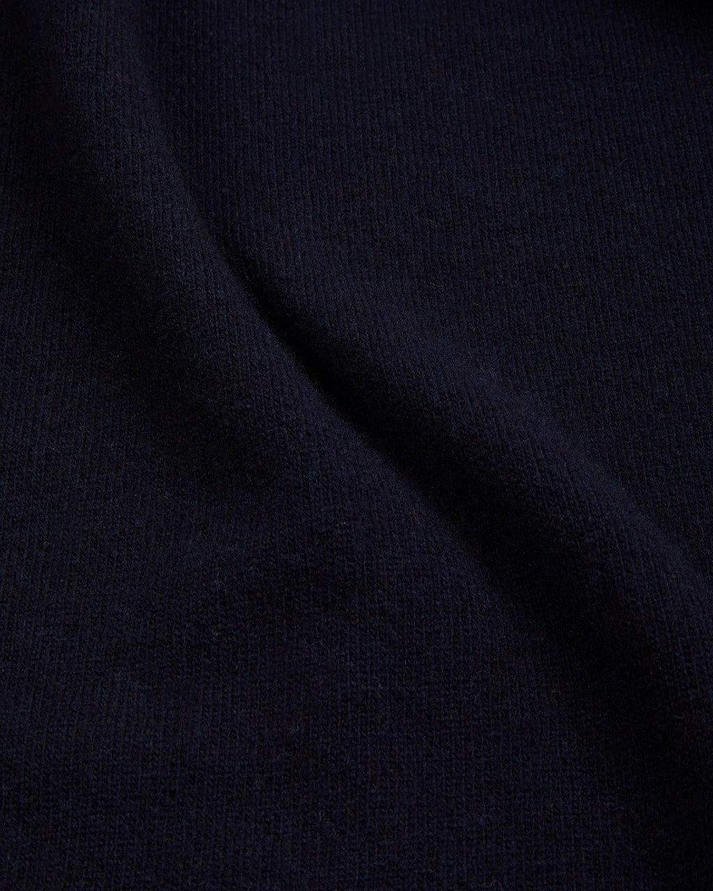 Pull col roulé en laine extrafine marine