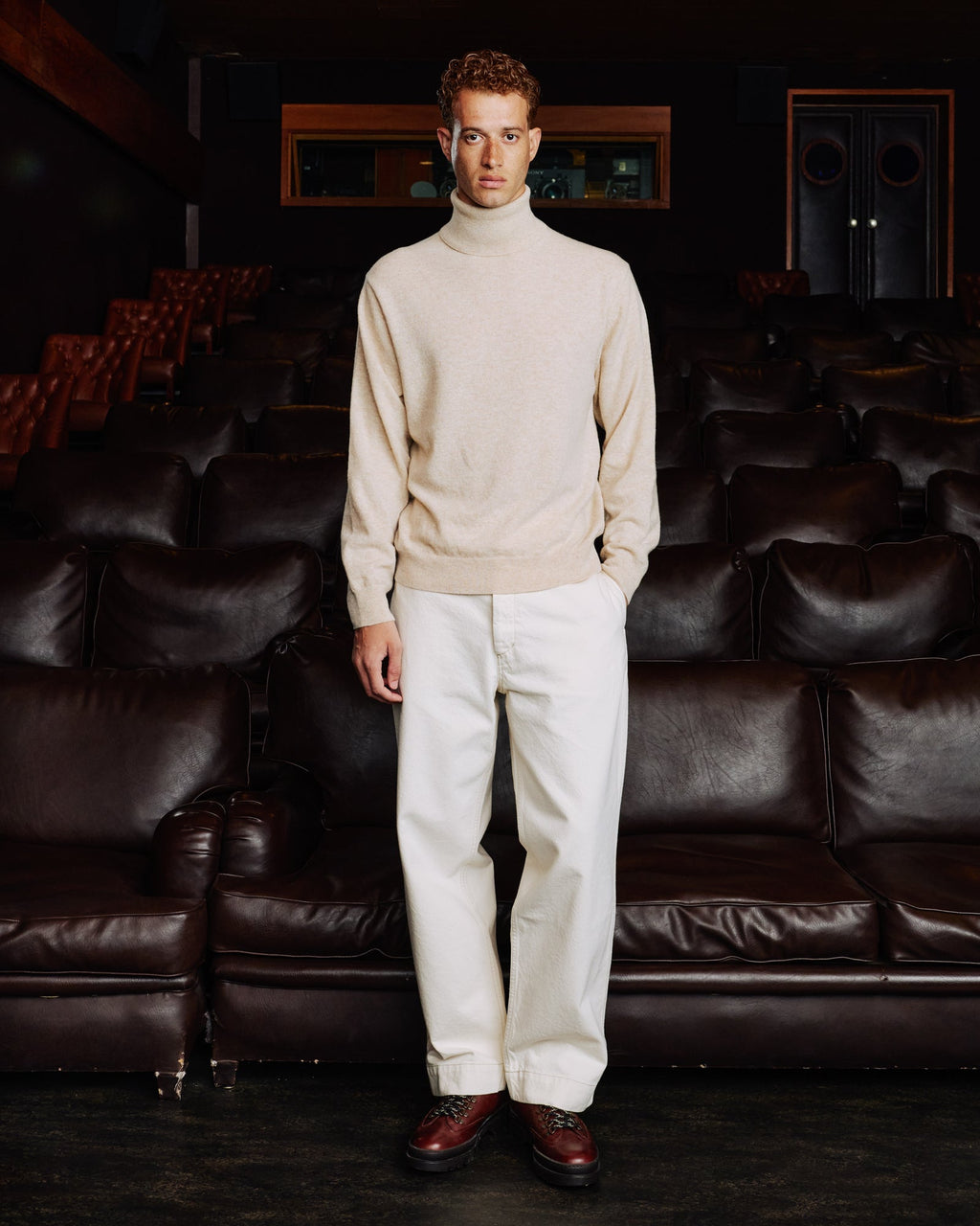 Pull col roulé en laine extrafine beige