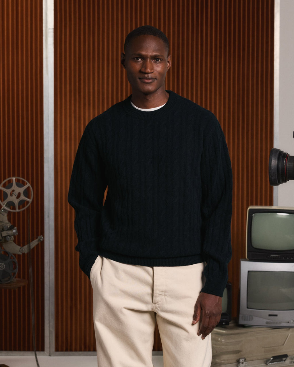 Pull col rond en laine mérinos extrafine marine