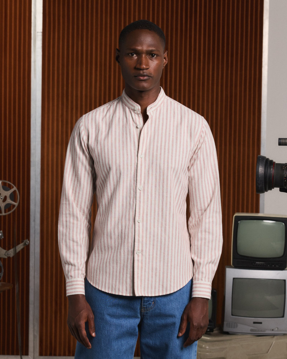 Chemise en flanelle de coton et lin écrue à rayures bordeaux