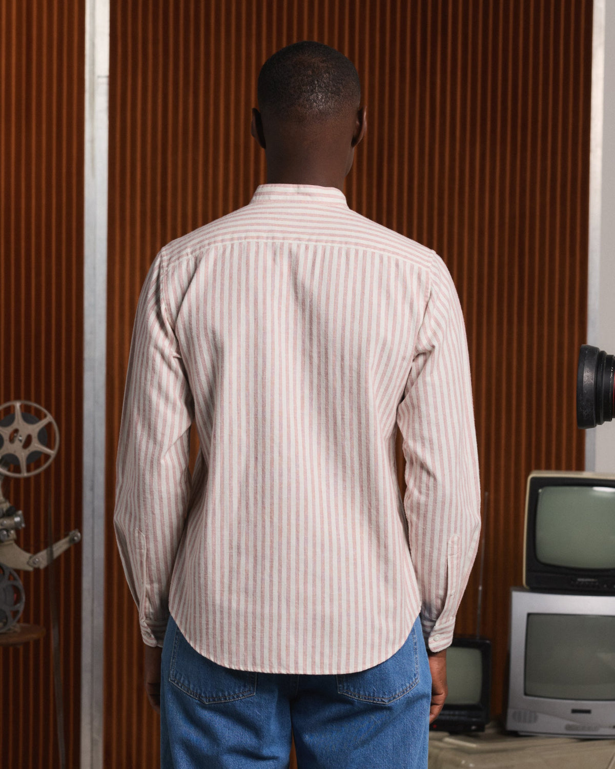 Chemise en flanelle de coton et lin écrue à rayures bordeaux
