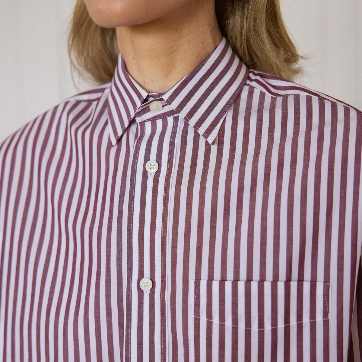 Chemise à rayures bordeaux en coton